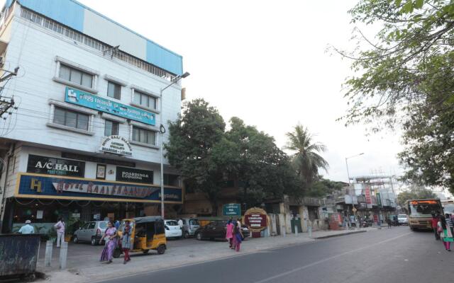 Hotel Raaj Bhaavan