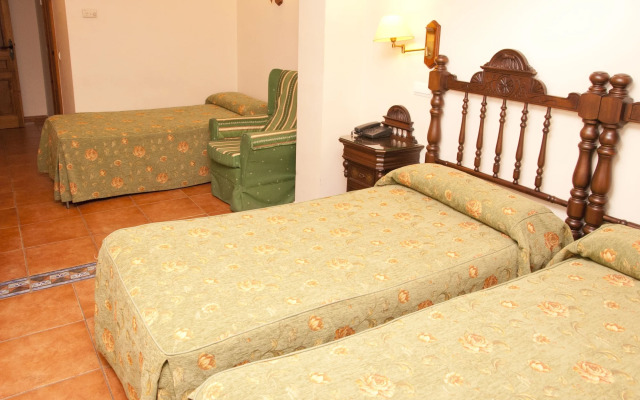 Hotel Santo Domingo De Silos