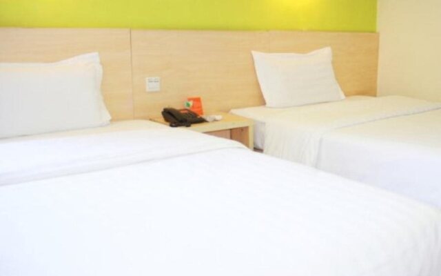 7days Inn Wuhan Qinnian Road Subway Station Hangkong Road