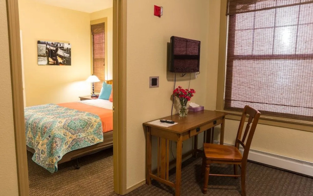 Hotel Cathlamet