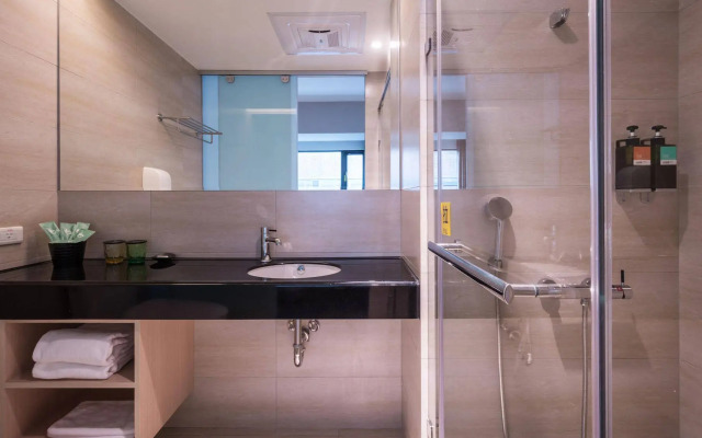 Liyaou Hotel