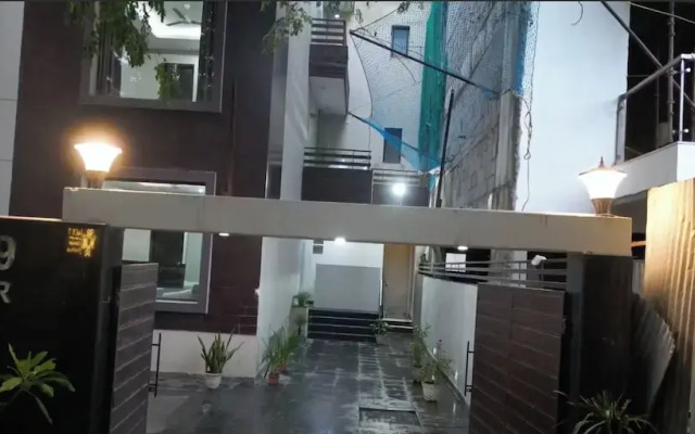 ACE 7 Hotel and Residence