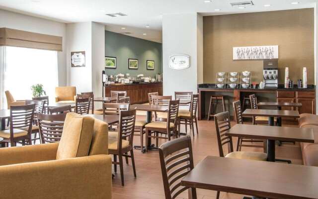 MainStay Suites Meridian - Bonita Lakes