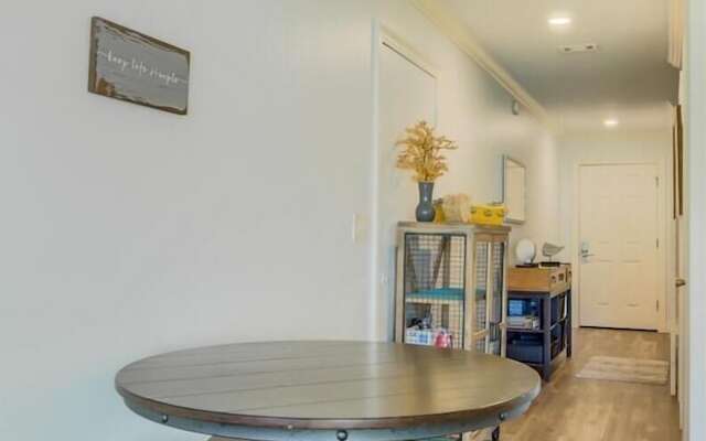 10 A, One Bedroom Condo