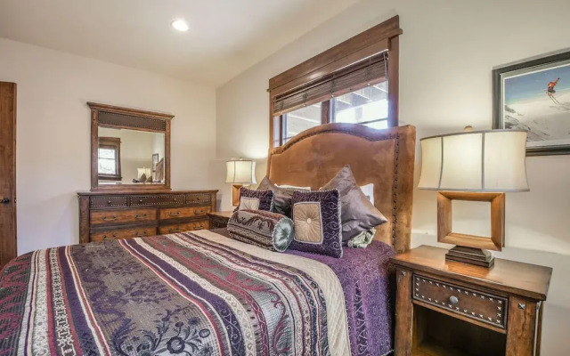 Keystone Sanctuary 248 by SummitCove Vacation Lodging