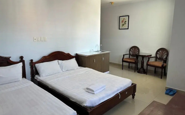 Hoang Tay 2 Hotel by Bay Luxury