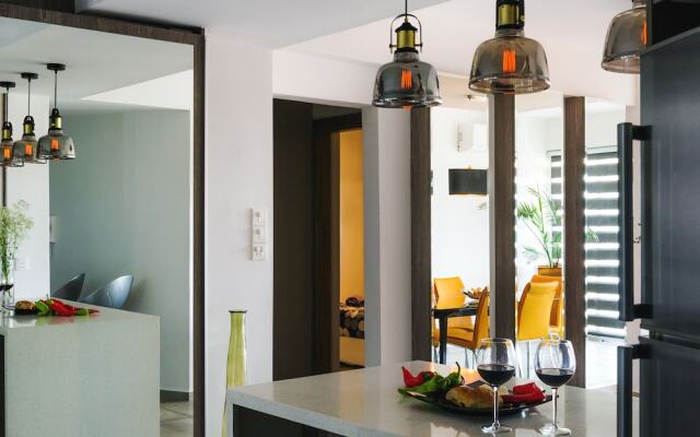 Levanco City Sea Business Suite