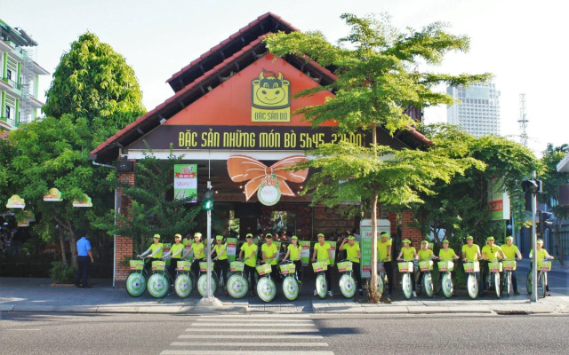 Ngoi Nha Xanh
