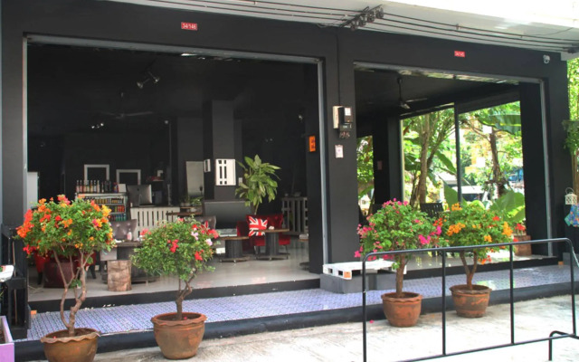 Sweet Hotel