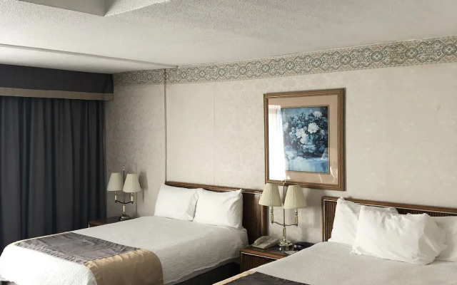 Travelodge by Wyndham Niagara Falls Fallsview