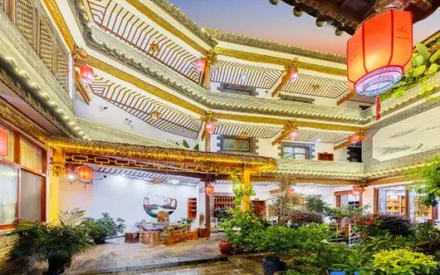 Pusu Courtyard Inn (Jianshui Zitao Street Branch)