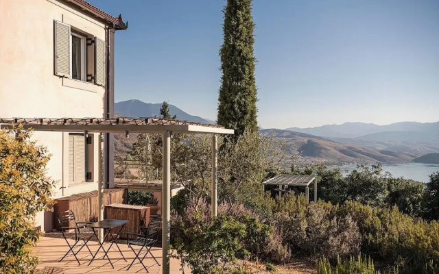 Rosmarino Villa Galaxidi