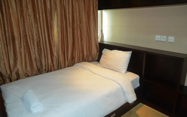 Gandaria Heights Apartment with Mall Access