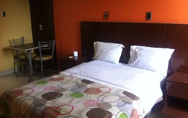 Hostal Sauna Emporio Pizarro