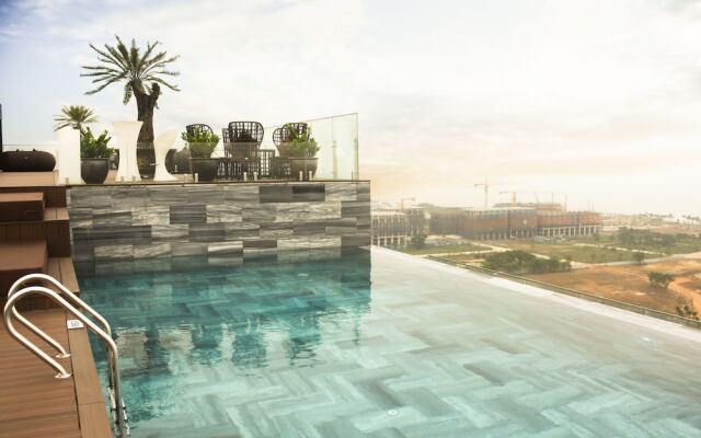 Central Luxury Ha Long Hotel