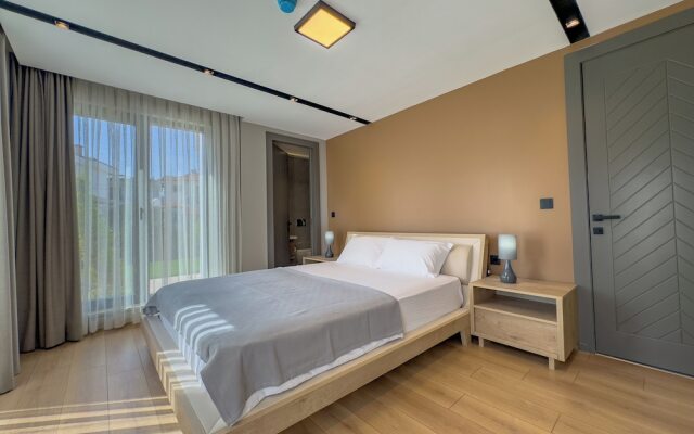 Back Sea Cunda Apart Otel