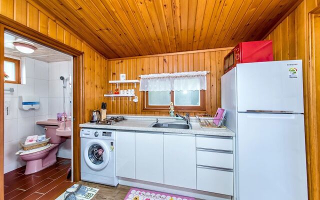 The May of Jeju House Pension