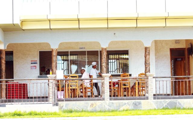 Briston Hotel - Serengeti