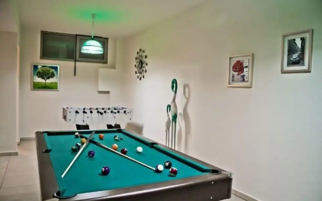 Beach Front Villa Peri