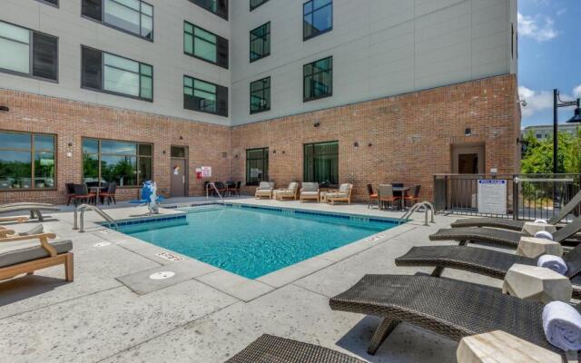 Cambria Hotel Charleston Riverview