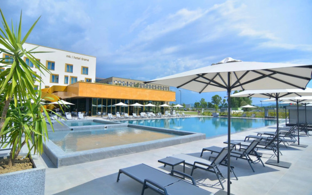 mk | hotel tirana