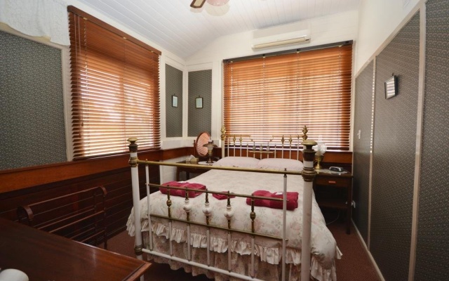The White House Heritage Guesthouse – Guest Rooms – Nowra