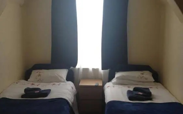 Royal Temple Yacht Club