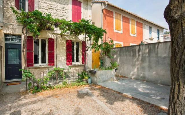 Mini maison studio Ancienne Rénovée +Parking