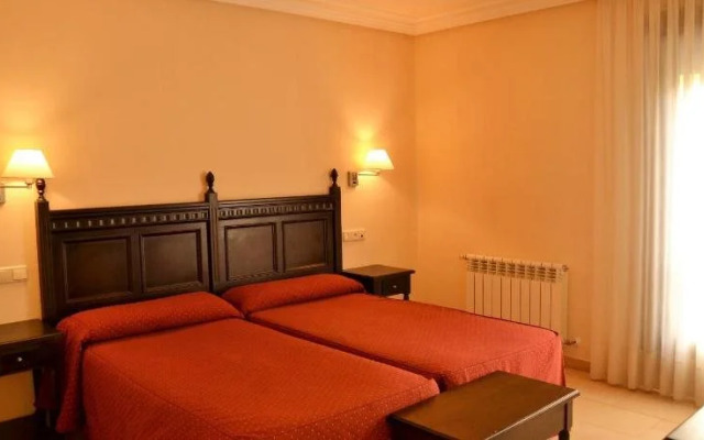 Hotel Restaurante Ribera del Chicu