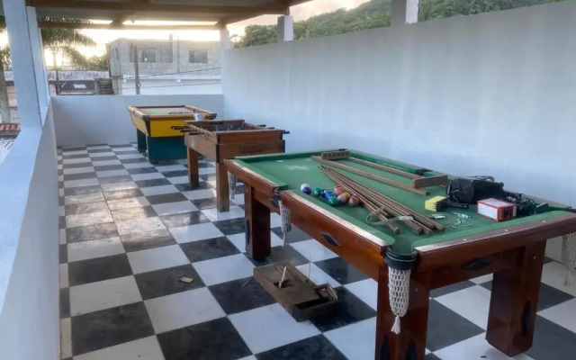 Ótima casa com piscina em Praia Grande