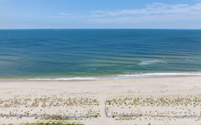 Beachwalk at Sea Bright