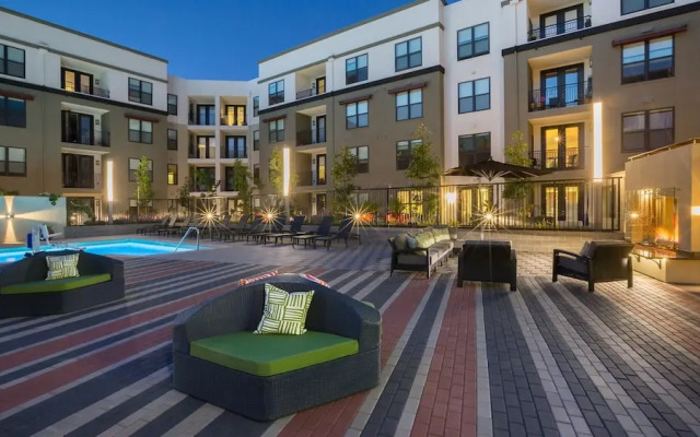 Global Luxury Suites Redwood City