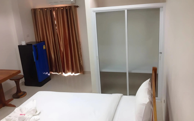 The Grand Apartment – Guest Rooms – Udon Thani