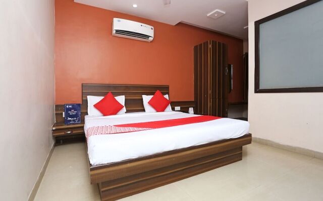 OYO 9096 Hotel City Star