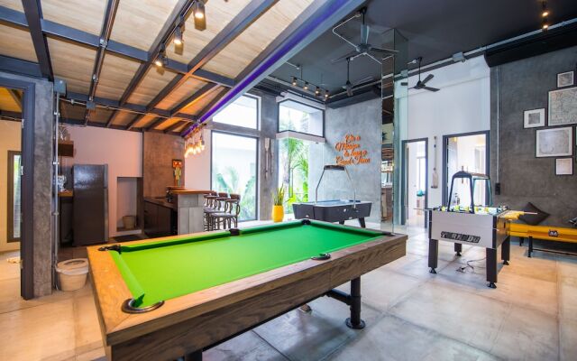 Luxury 5-Bedroom Villa With Games Room in Kata