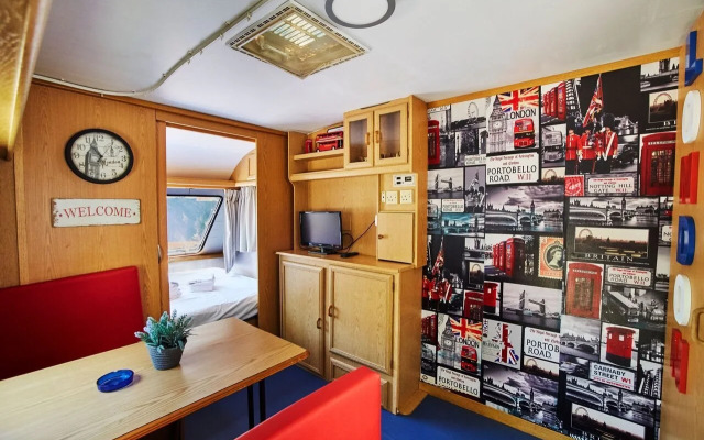 Alannia Costa Dorada