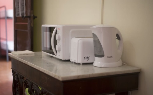 Patio Hostel - Adults Only