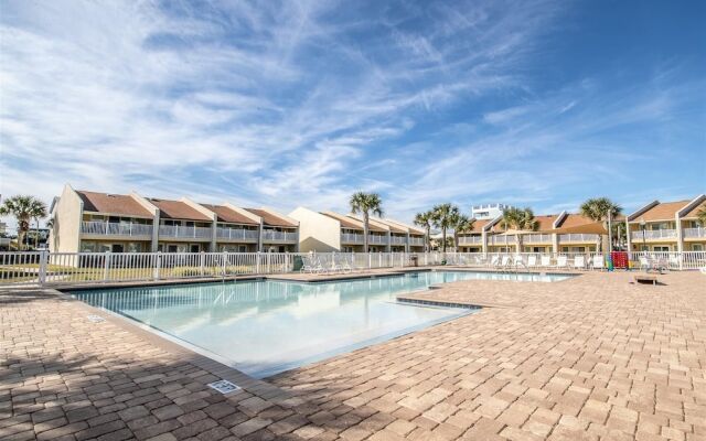 9 G, Two Bedroom Condo