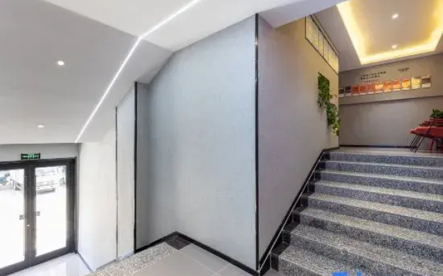 Shankee Hotel (Chengguan District Wanda Plaza)