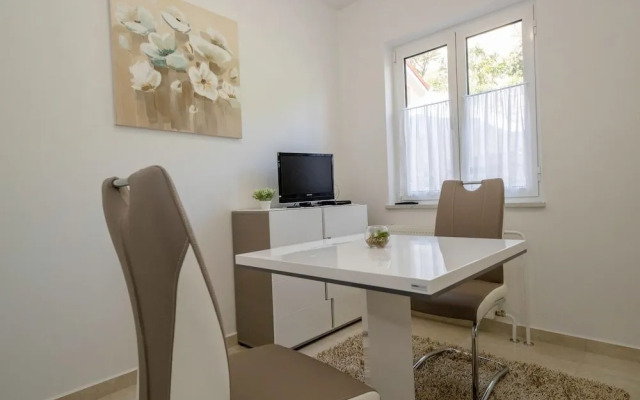 Mar- 150 m From sea - A5