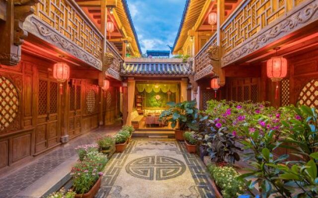 Wuji Parkjing Inn (Lijiang Ancient City Shop)