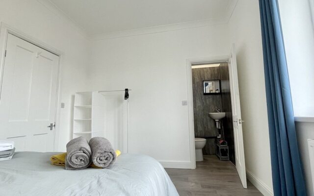 Worksop Newly Refurbished 3-bedroom House