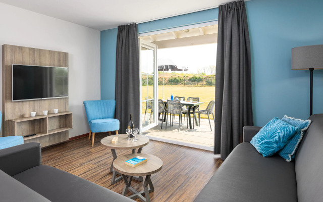 Luxurious Detached Villa With 3 Bathrooms, in De Maasduinen