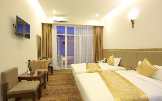 Red Palace Hotel