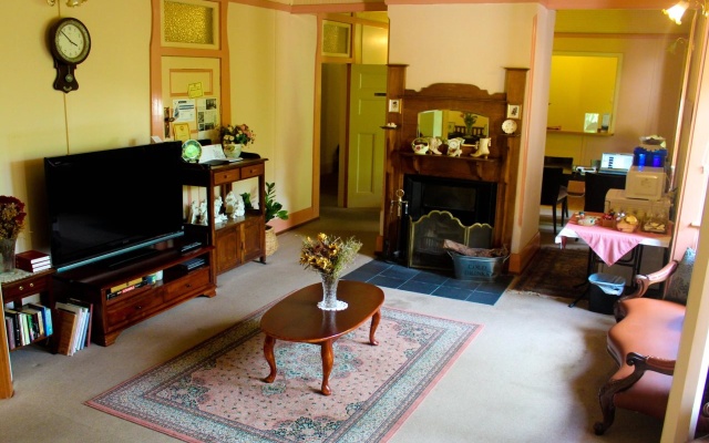 Hotel Avonleigh – Guest Rooms – Sydney