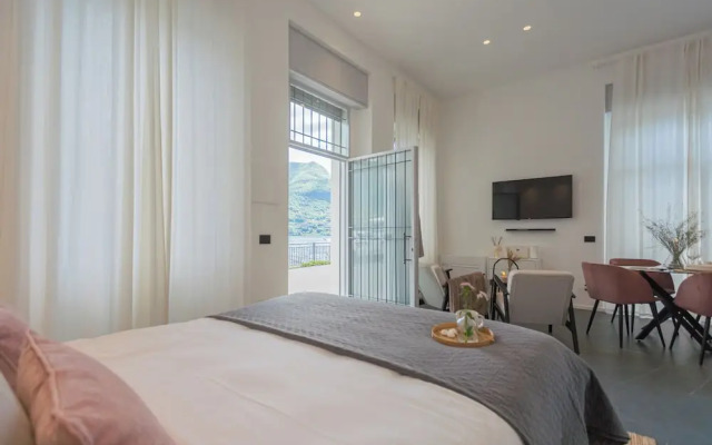 Piccola Como Lotus by Rent all Como