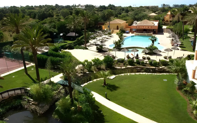 Jardim da Meia Praia Apartment