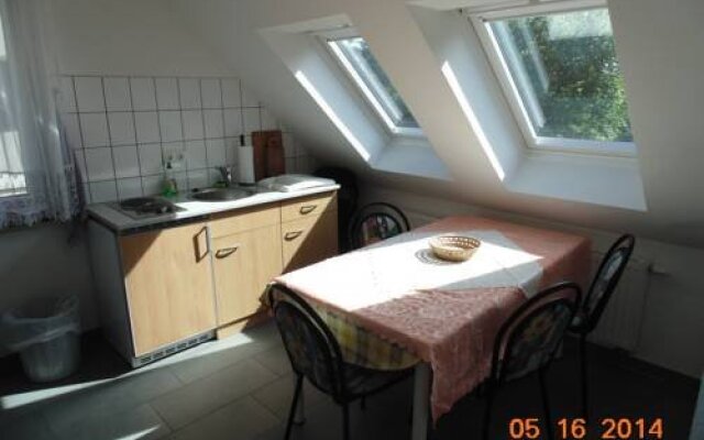 Hotel Und Pension Le Petit