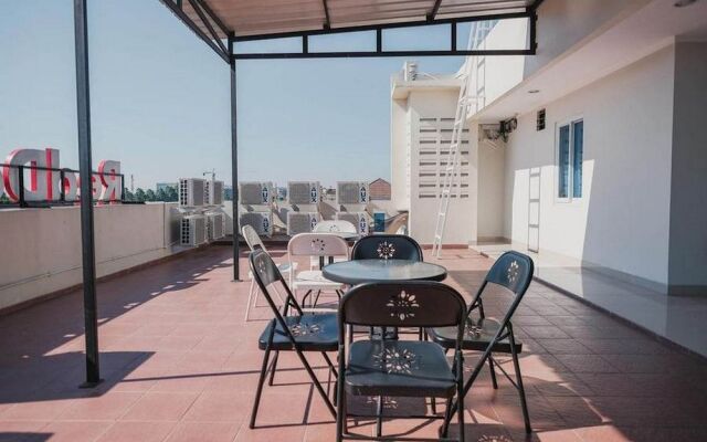 Reddoorz Plus Near Soekarno Hatta Airport Taman Mahkota