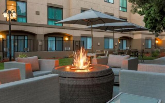Doubletree Suites By Hilton Hotel Sacramento